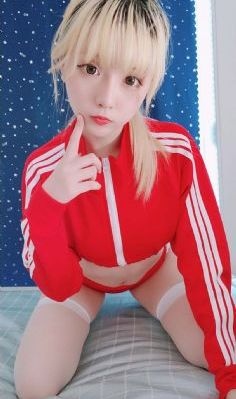 歐美護士跳鋼管舞_BD英語日本電影免費