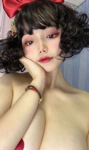國外成人色不雅視頻在線直播_720全集在線觀看